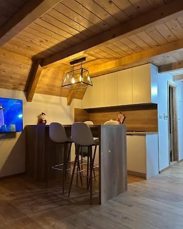 Planinska Kuca Rea, * Vlasic