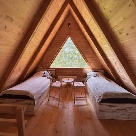 Planinska Kuca Rea, *